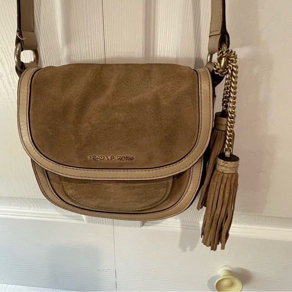 Tan Leather Crossbody Micheal Kors  Bag - Picture 2 of 12